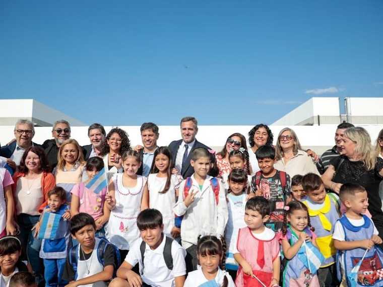 Con Kicillof y Sileoni se inauguró el Polo Educativo de Pilar