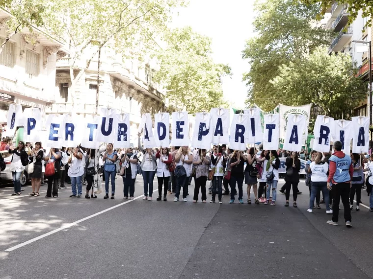 Salario docente: crisis histórica, desigualdades provinciales y el retiro del estado nacional