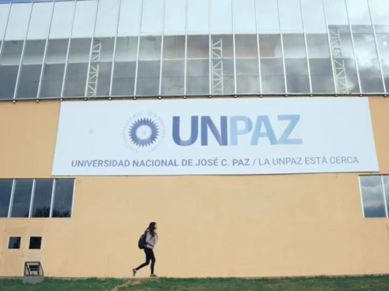 Un documental expone la epopeya de estudiar y enseñar en la Universidad en la era Milei
