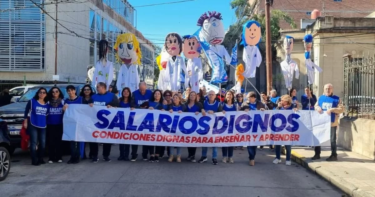 Salarios docentes en caída: un panorama de las negociaciones en cada distrito