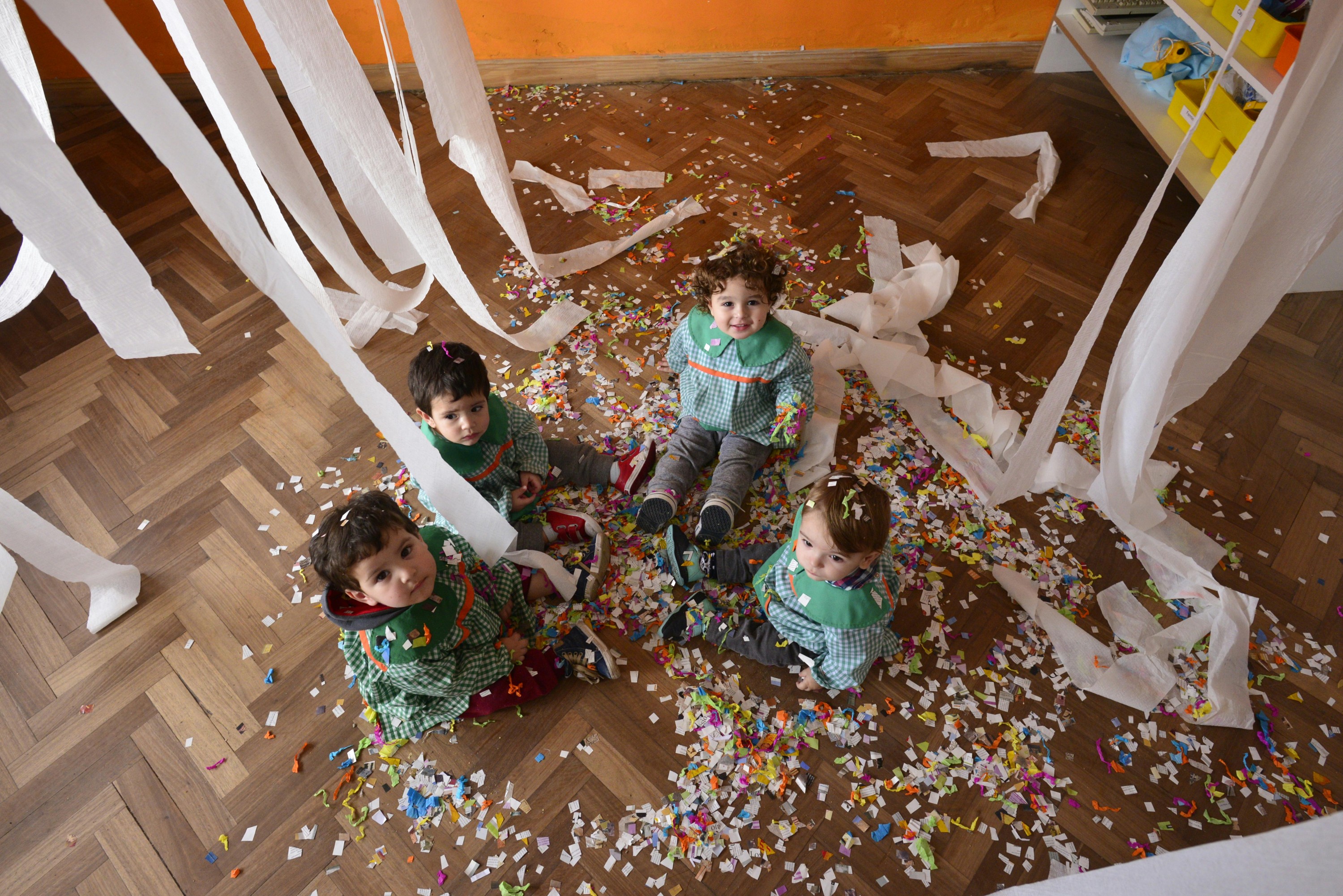 Educación inicial: en España buscan reducir la cantidad de niños y niñas por sala