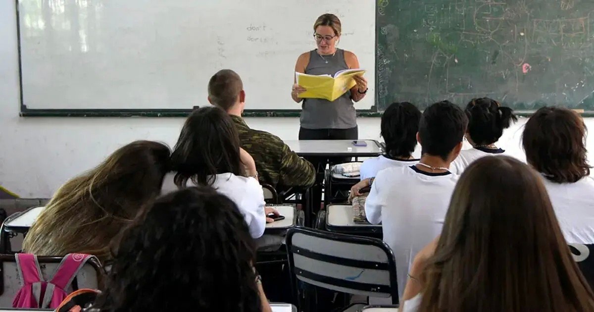 Un informe sostiene que las escuelas de los barrios populares del AMBA están desbordadas