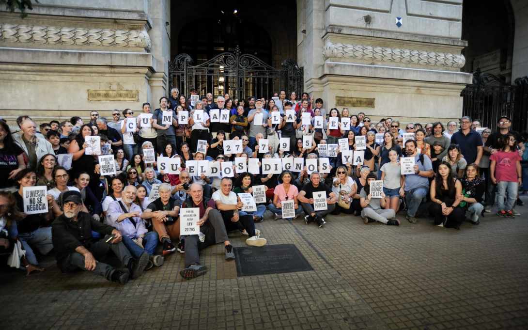 Desde los colegios preuniversitarios lanzan una campaña para juntar un millón de firmas 