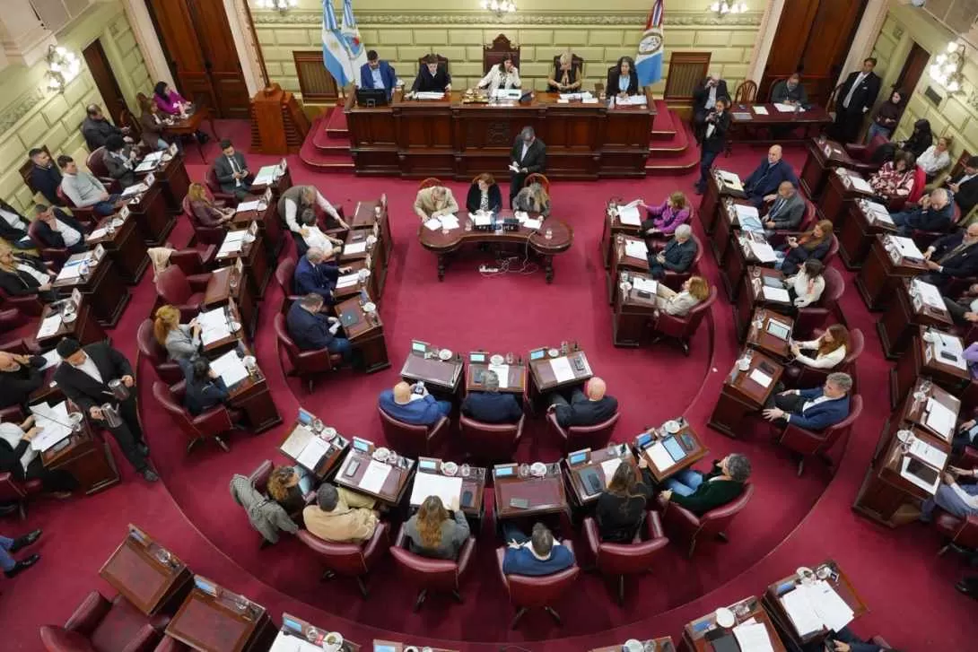 Santa Fe intentará sancionar una ley que salde una vieja deuda con la Educación