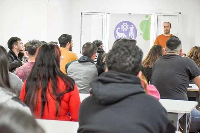 Neuquén promociona tecnicaturas adaptadas a sus demandas regionales