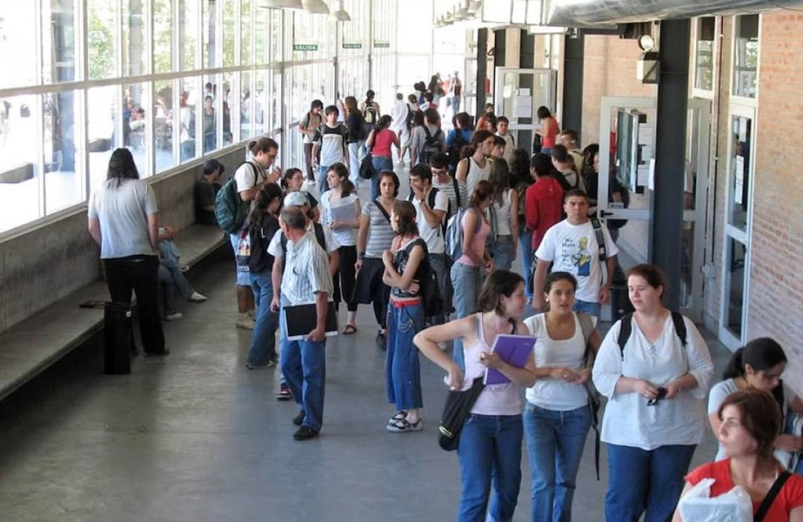 La educación superior construyó el acceso, pero está en deuda con cuidar las trayectorias