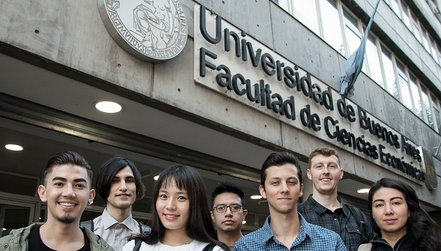 Cuáles son las cifras oficiales sobre estudiantes extranjeros en la Universidad