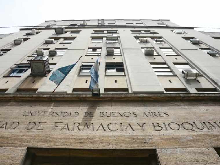 Estudiantes y graduados de Farmacia y Bioquímica entrarán en contacto con mundo profesional